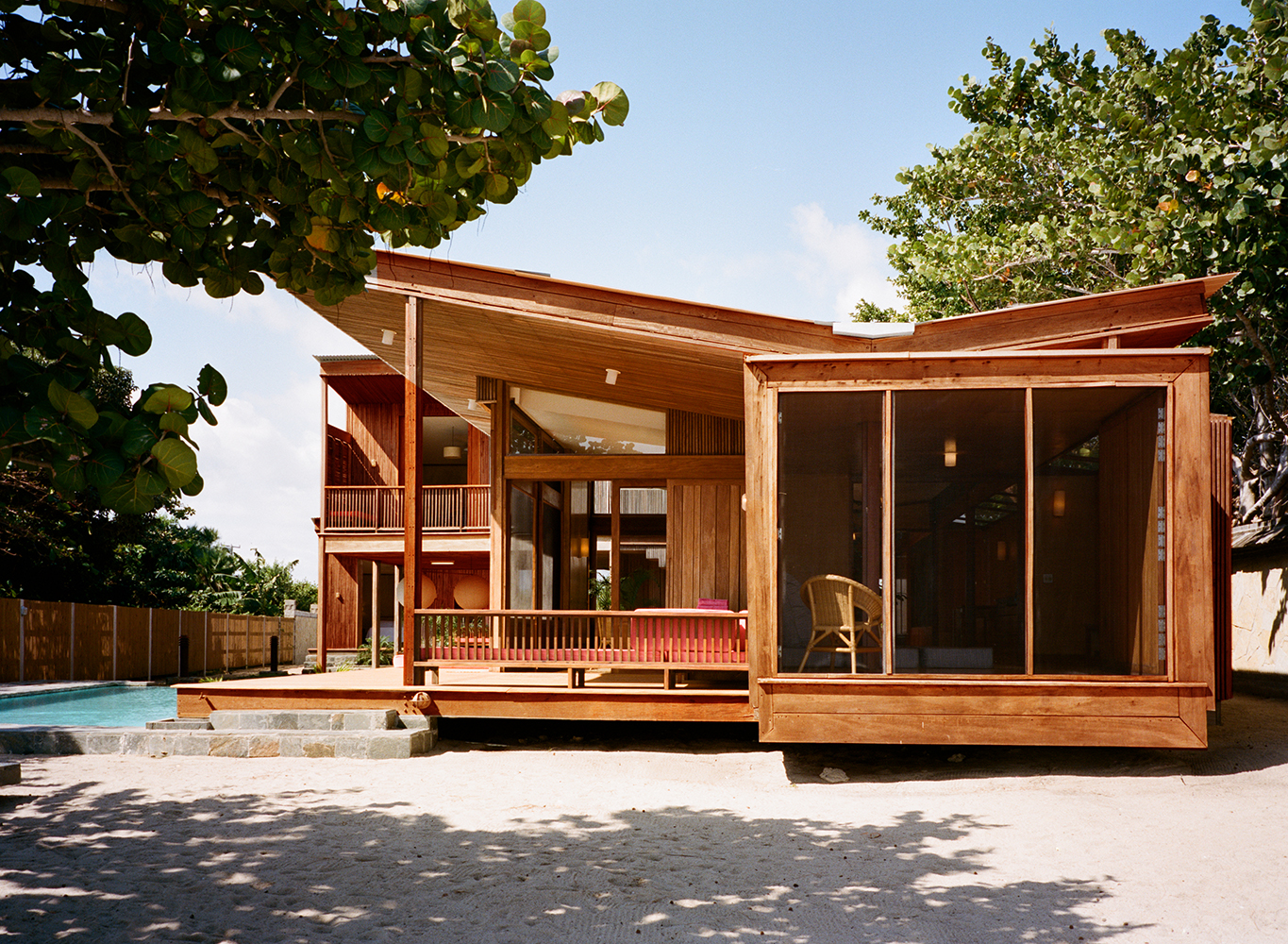 COPPOLA-TURTELL INN-MAISON-LAURENT-DEROO-ARCHITECTE-MAISON-BOIS COPPOLA-TURTELL INN-MAISON-LAURENT-DEROO-ARCHITECTE-HOUSE-WOOD